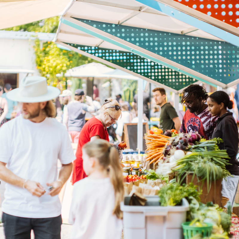 Marché public de Lennoxville.