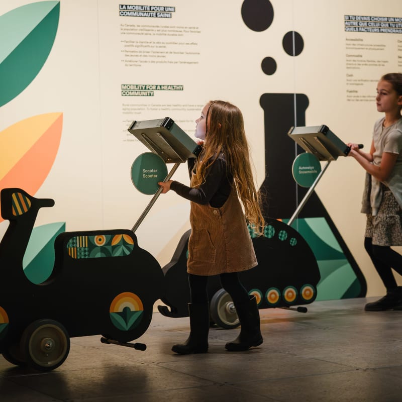 Kids at the Musée de l'ingéniosité J. Armand Bombardier.