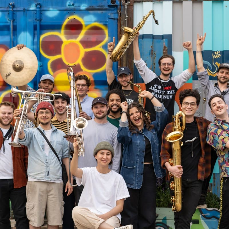 Groupe de musique Basement Brass.