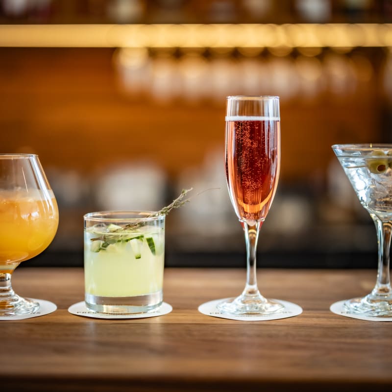 Cocktails au restaurant La Traite de L’Hôtel-Musée Premières Nations.