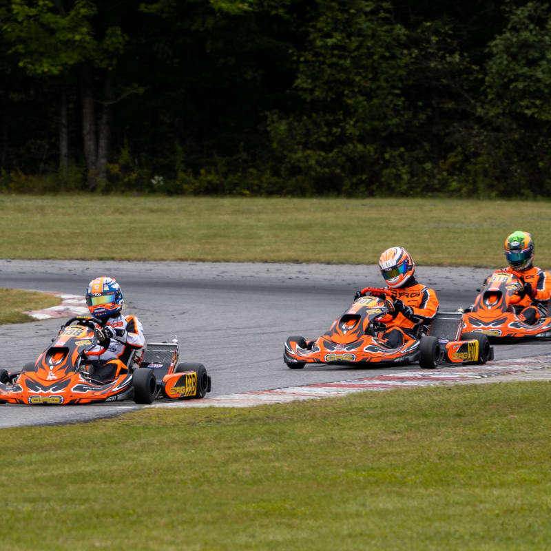 Relevez le défi du circuit extérieur de l’Académie Tag Karting!