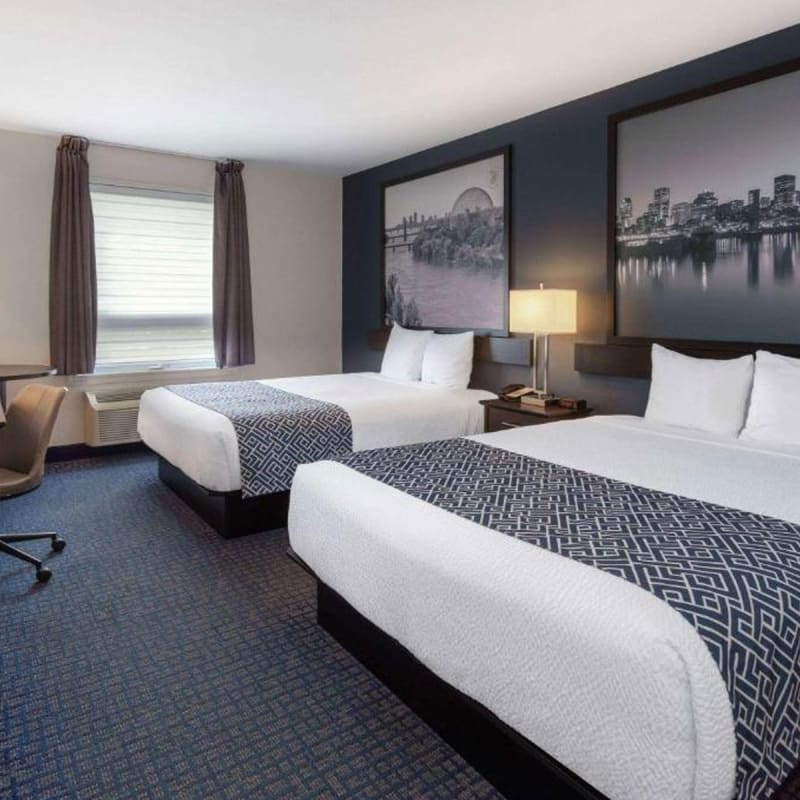 Super 8 Hotel Lachenaie