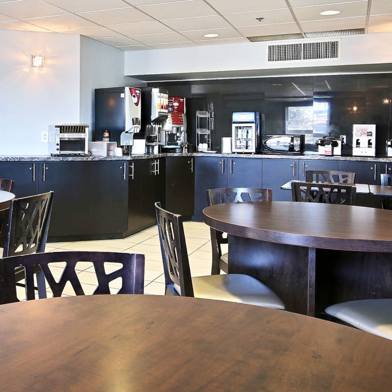Super 8 Hotel Lachenaie