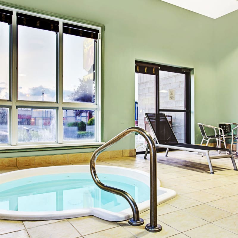 Bain thermal au Super 8 Saint-Jérôme.