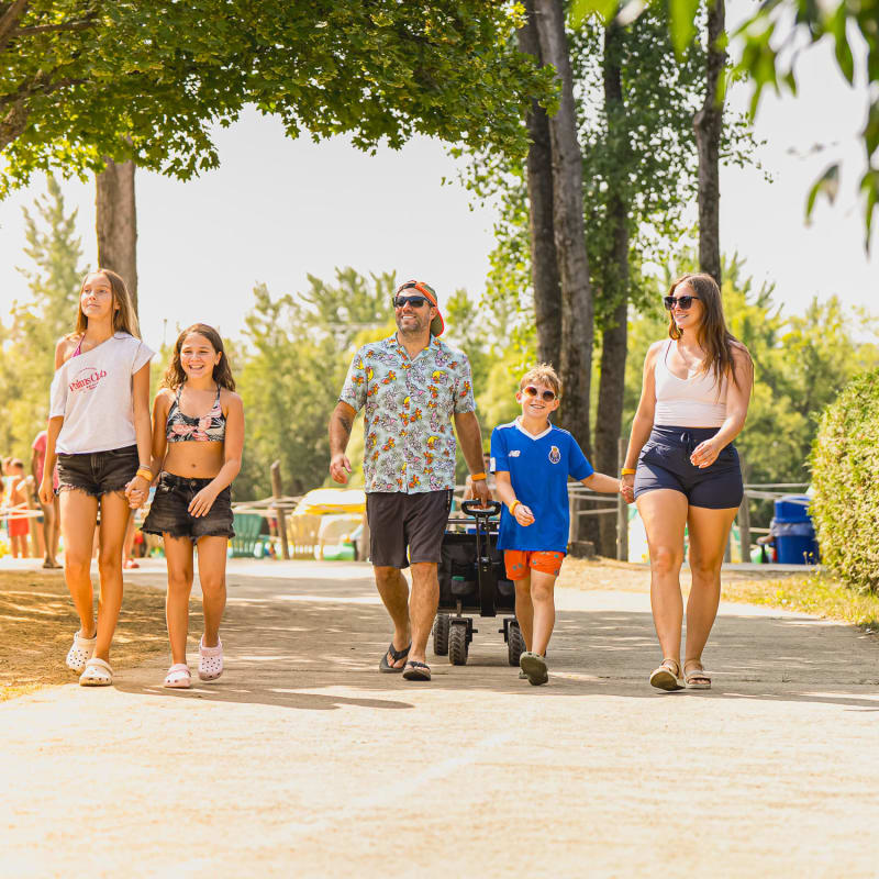 A family arriving at the Super Aqua Club
