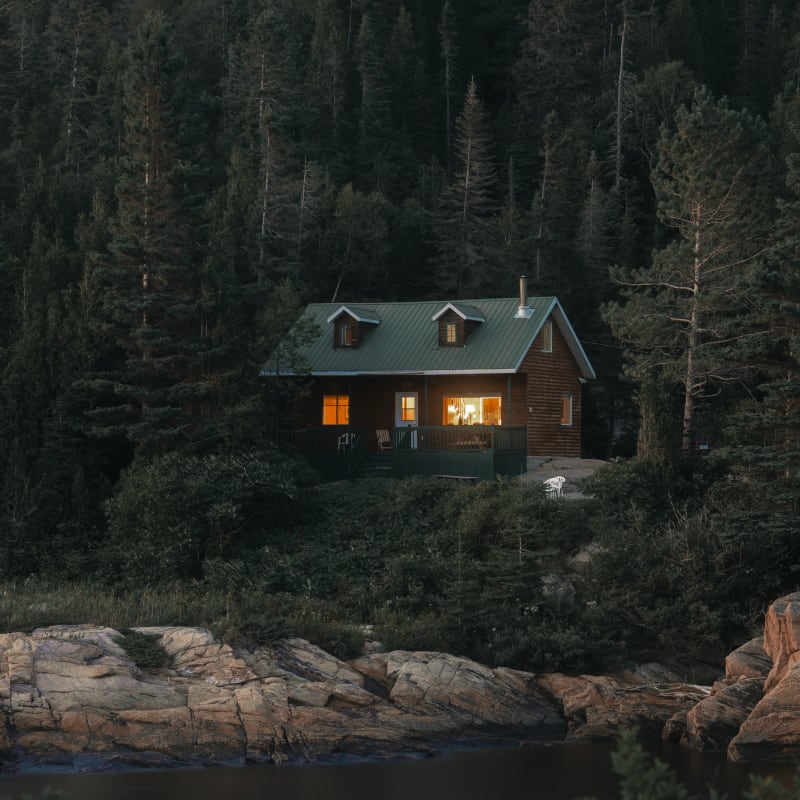 Cottage in the forest at Ferme 5 étoiles.