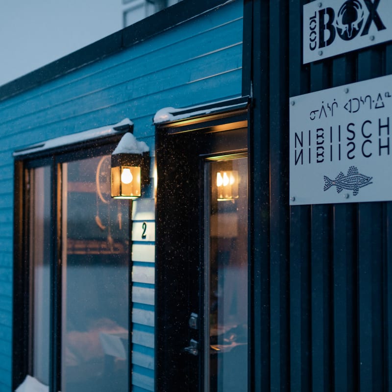 Corporation Nibiischii - Close-up of a CoolBox accommodation
