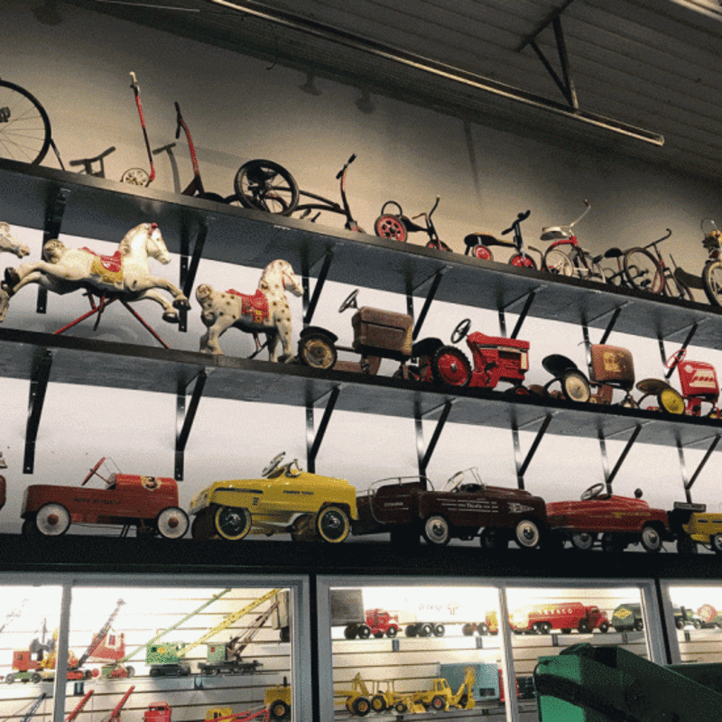 Collection of vintage toys at Musée Rodrigue.