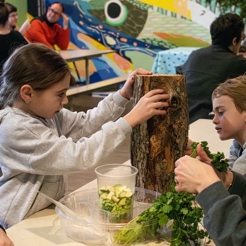 Activité familiale au Zoo Ecomuseum.
